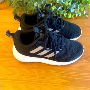 Adidas cloud foam shoes size 11